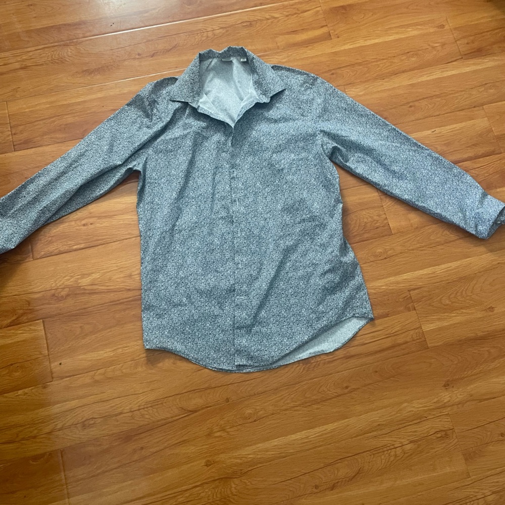 Men’s size large dress shirt
